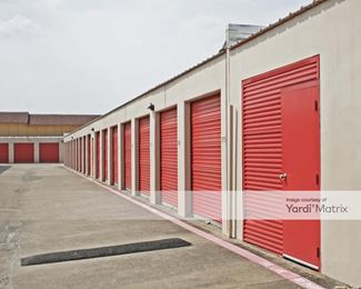 Photo 3 of Dallas Secure Storage - 1920 North Interstate 35 East, Lancaster, TX