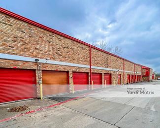 Photo 4 of Public Storage - 2023 North Galloway Avenue, Mesquite, TX