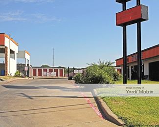 Photo 3 of Alamo Self Storage - 2855 Fort Worth Avenue, Dallas, TX