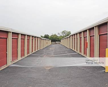 Storage Units for Rent available at 7011 Marvin D Love Fwy, Dallas, TX 75237