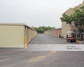 Photo 4 of Alamo-Redbird Self Storage - 7011 Marvin D Love Fwy, Dallas, TX