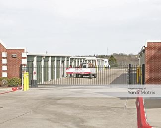Photo 3 of Devon Self Storage - 6017 Interstate 30, Greenville, TX