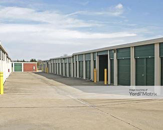 Photo 5 of Devon Self Storage - 6017 Interstate 30, Greenville, TX
