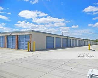 Photo 4 of General Storage - 1371 South Zack Hinton Pkwy, McDonough, GA