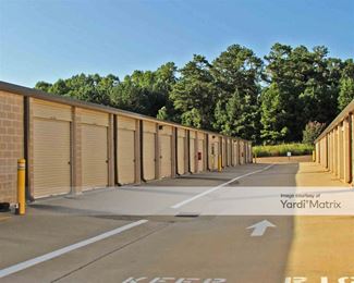 Photo 4 of Georgia 400 Storage - 1060 Northside Forsyth Drive, Cumming, GA