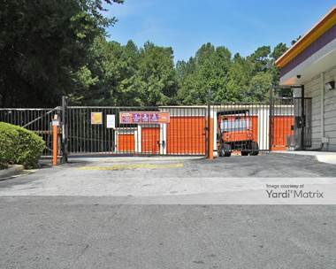 Storage Units for Rent available at 4200 Snapfinger Woods Drive, Decatur, GA 30035
