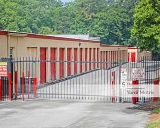 Photo 4 of SecurCare Self Storage - 2960 South Cobb Drive, Smyrna, GA