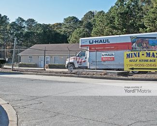 Photo 2 of Min-Max Storage - 455 Victoria Road, Woodstock, GA