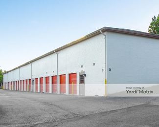 Photo 4 of Public Storage - 12423 Middlebrook Road, Germantown, MD
