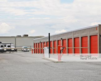 Photo 4 of Your Space Storage - 975 St. Nicholas Drive, Waldorf, MD