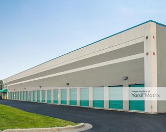 Photo 4 of Extra Space Storage - 18830 Woodfield Road, Gaithersburg, MD