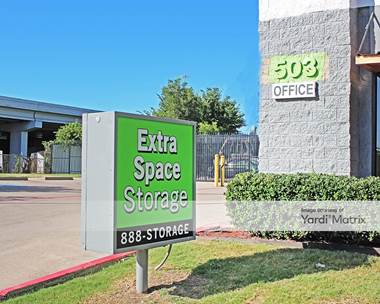 Storage Units for Rent available at 503 South Haskell Avenue, Dallas, TX 75223