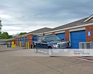 Photo 4 of Extra Space Storage - 10664 Walnut Hill Lane, Dallas, TX