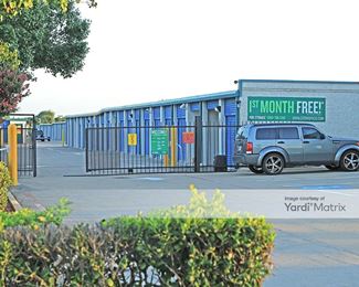 Photo 2 of Extra Space Storage - 2416 Lakeview Pkwy, Rowlett, TX
