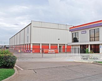 Photo 4 of Public Storage - 9110 Markville Drive, Dallas, TX