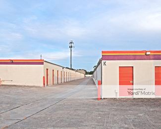 Photo 4 of Public Storage - 11038 Alvin Street, Dallas, TX