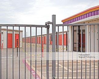 Photo 4 of Public Storage - 3500 East 14th Street, Plano, TX