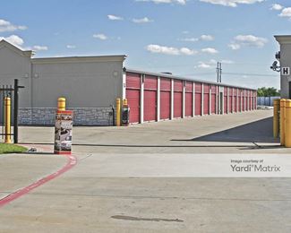 Photo 2 of Access Self Storage - 561 East Ovilla Road, Red Oak, TX