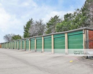 Photo 2 of Extra Space Storage - 335 West Westchester Pkwy, Grand Prairie, TX