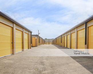 Photo 2 of Devon Self Storage - 1606 Plantation Road, Dallas, TX