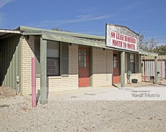 Photo 2 of FreeUp Storage - 5055 South Highway 377, Aubrey, TX