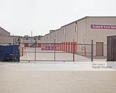 Storage Units for Rent available at 14729 Inwood Road, Addison, TX 75001