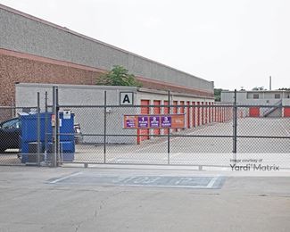 Photo 3 of Public Storage - 14729 Inwood Road, Addison, TX