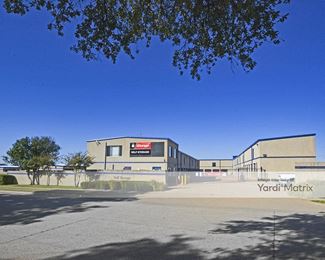 Photo 1 of iStorage - 2771 Oak Tree Drive, Carrollton , TX