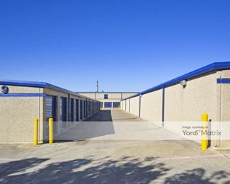Photo 3 of iStorage - 2771 Oak Tree Drive, Carrollton , TX