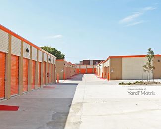 Photo 4 of Public Storage - 2104 Hedgcoxe Road, Plano, TX