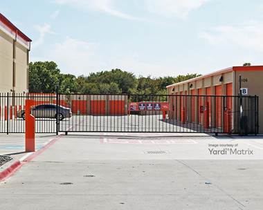 Storage Units for Rent available at 2104 Hedgcoxe Road, Plano, TX 75025