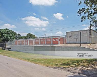 Storage Units for Rent available at 2707 O'Neal Lane, Austin, TX 78759