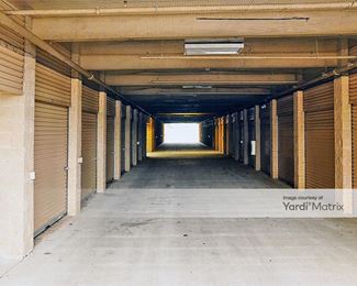 Photo 2 of Extra Space Storage - 5300 Commonwealth Centre Pkwy, Midlothian, VA