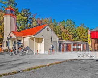 Photo 2 of Public Storage - 13142 Jefferson Avenue, Newport News, VA