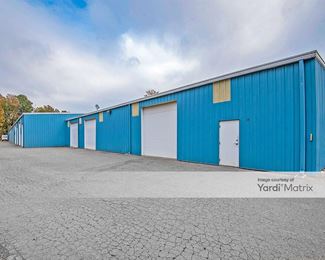 Photo 3 of Salters Creek Commercial Storage - 221 Salters Creek Road, Hampton, VA