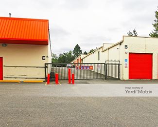 Photo 2 of Public Storage - 9912 SE Division Street, Portland, OR