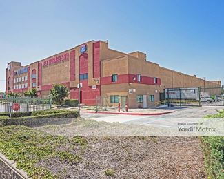 Photo 2 of 710 Del Amo Self Storage-RV - 20321 South Susana Road, Rancho Dominguez, CA