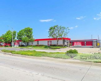 Photo 1 of CubeSmart Self Storage - 2323 East South Street, Long Beach, CA