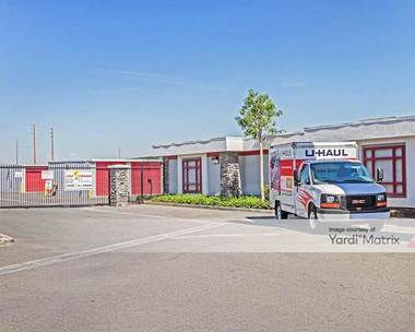 Storage Units for Rent available at 2323 East South Street, Long Beach, CA 90805