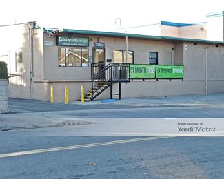 Photo 4 of Extra Space Storage - 17701 Ibbetson Avenue, Bellflower, CA
