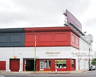 Photo 2 of StorageMart - 2743 San Pablo Avenue, Oakland, CA