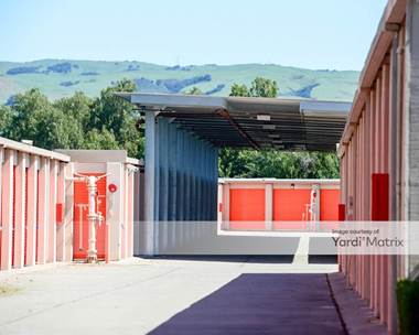 Storage Units for Rent available at 37444 Cedar Blvd, Newark, CA 94560