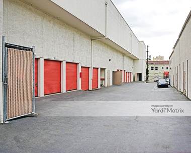 Storage Units for Rent available at 1551 Macarthur Blvd, Oakland, CA 94602