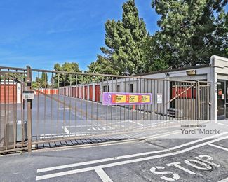 Photo 3 of Public Storage - 990 Beck Avenue, Fairfield, CA