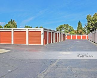 Photo 4 of Public Storage - 990 Beck Avenue, Fairfield, CA