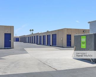 Photo 5 of Extra Space Storage - 6836 Canby Avenue, Reseda, CA