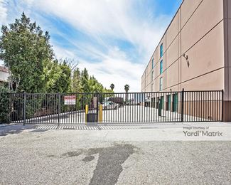 Photo 2 of SoCal Self Storage - 9000 Corbin Avenue, Northridge, CA