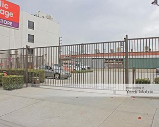 Photo 3 of Public Storage - 5410 Vineland Avenue, North Hollywood, CA