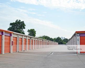 Photo 2 of Public Storage - 5016 East Ben White Blvd, Austin, TX