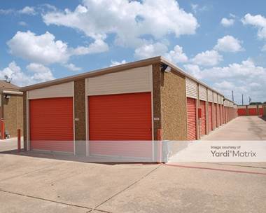 Storage Units for Rent available at 1517 Round Rock Avenue, Round Rock, TX 78681